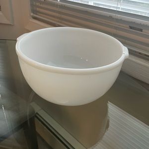 Vintage Glasbak made for Sunbeam mixing bowl